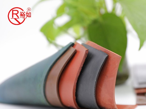 水性聚氨酯防水涂料施工方法介紹